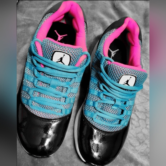 Jordan Air 11 South Beach Black Pink and Blue Shoes - Picture 6 of 11